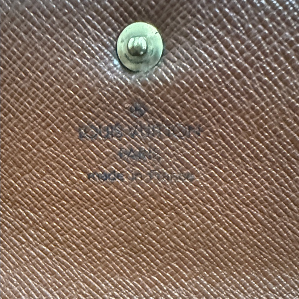 Louis Vuitton Monogram Porte Trésor Wallet - Picture 5 of 9